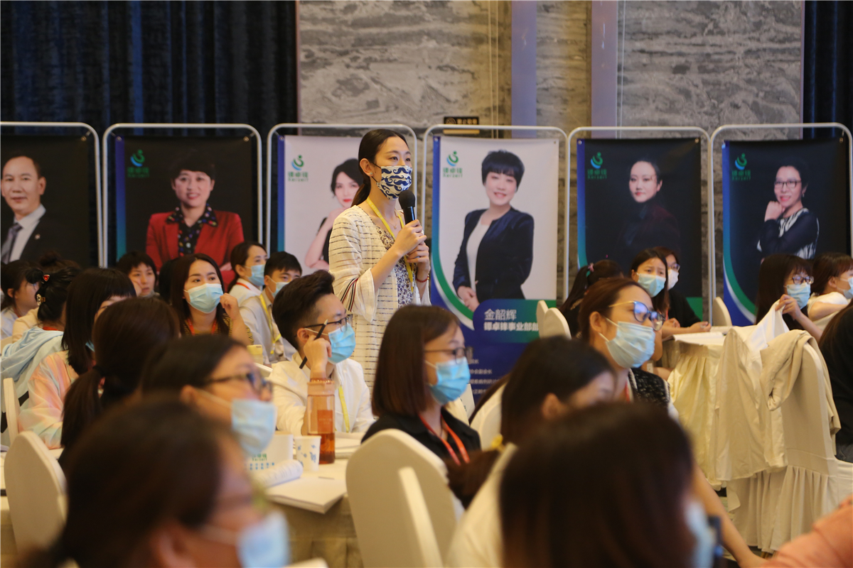 顾客去牙科看牙最注重的有哪些,客户看牙时跟牙科很熟