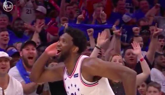 袭裆！绊人！猛龙4000万组合17中2得8分！他变乔丹也赢不了