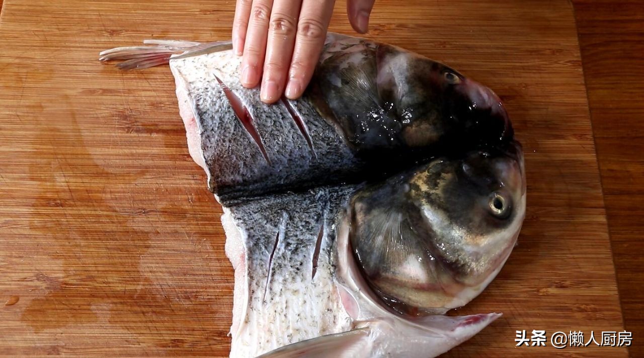 鱼头这样做好吃又营养,做剁椒鱼头什么样的鱼头最好
