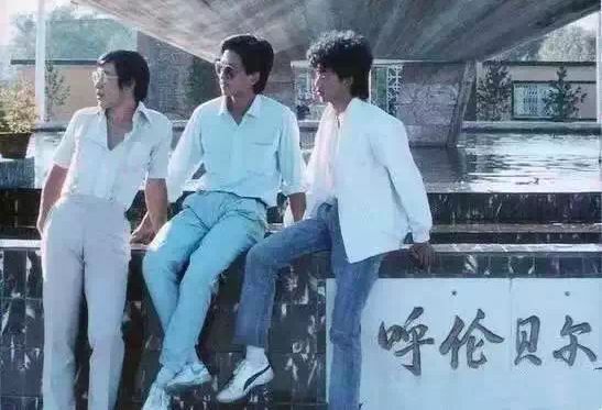 白岩松疫情直播什么频道,白岩松最新疫情报告发布