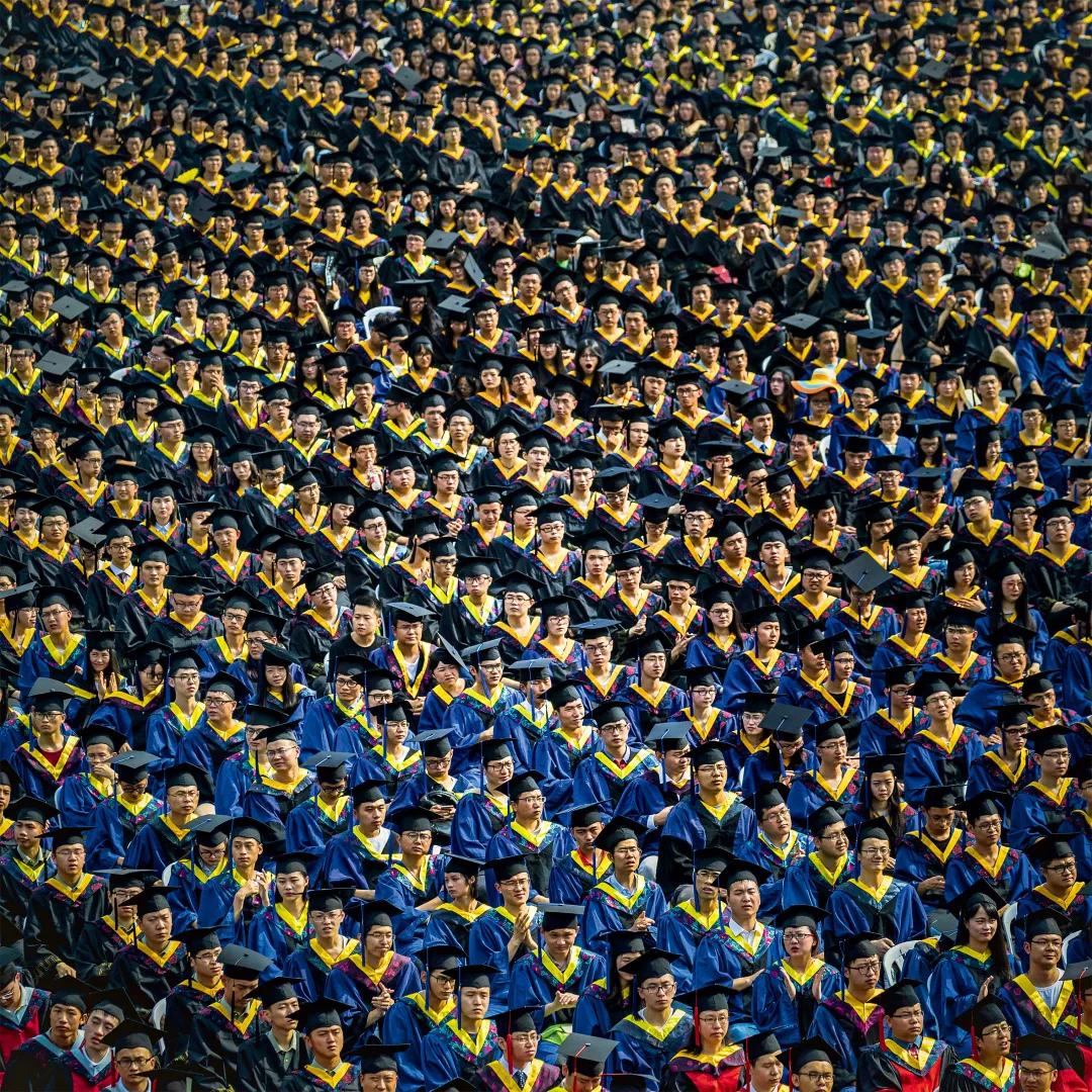 一座英雄的城市武汉,武汉怎么样这个城市发达吗