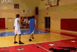 乔丹刺探步翻身后仰,乔丹蝎子摆尾后仰跳投