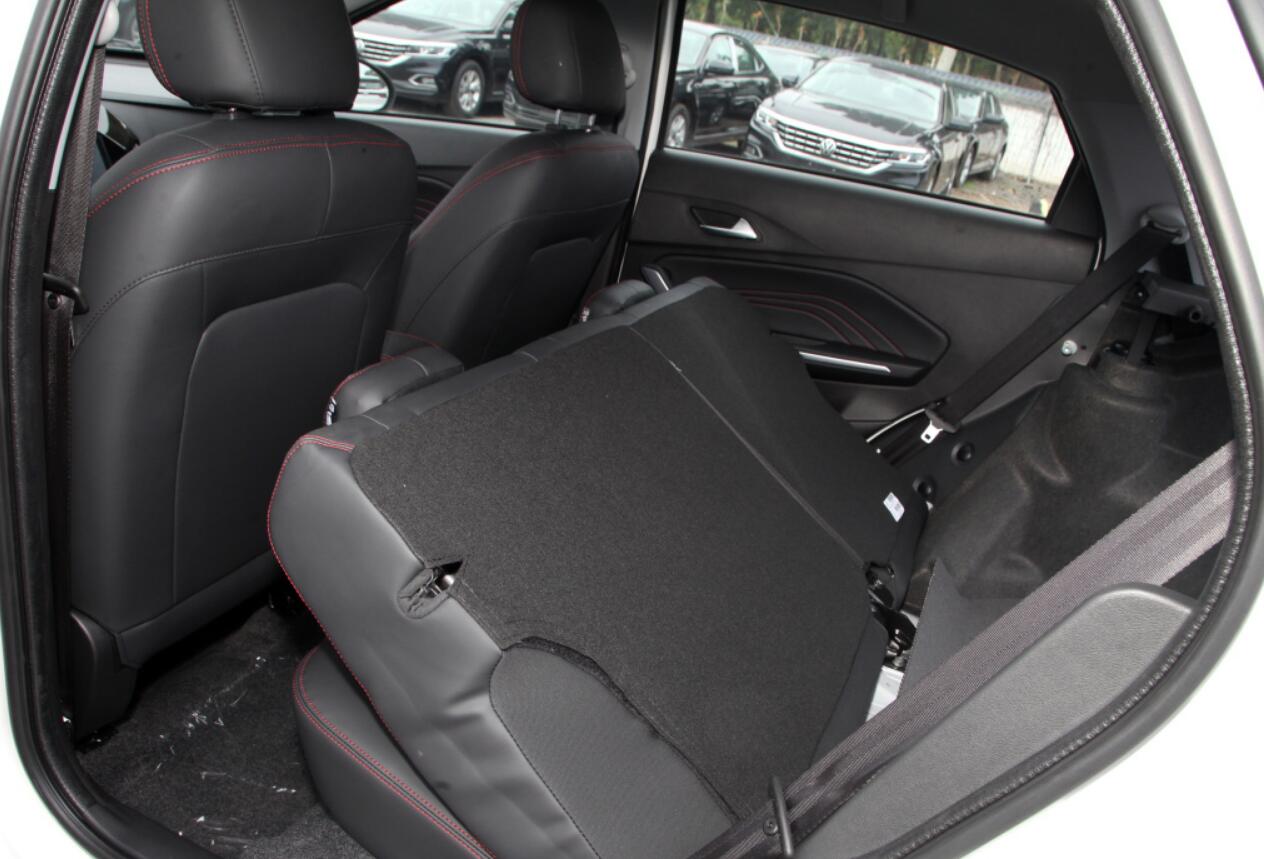 奇瑞瑞虎3x自动挡评测,奇瑞瑞虎3x新款自动挡试驾