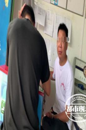 南昌车牌掉落认领,南昌最近小车掉进河里事件