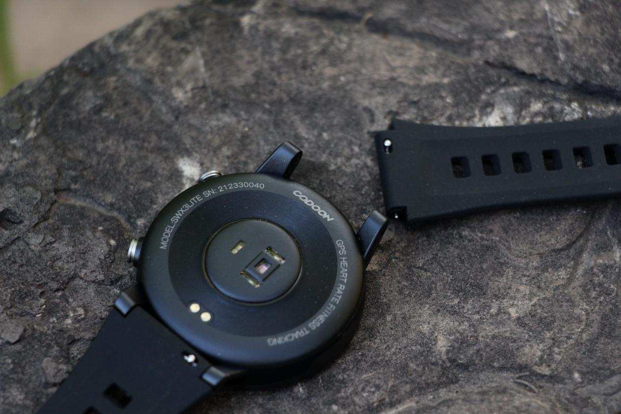 硬核升级，专为城市精英跑者打造：咕咚X3-RE精英版深度体验