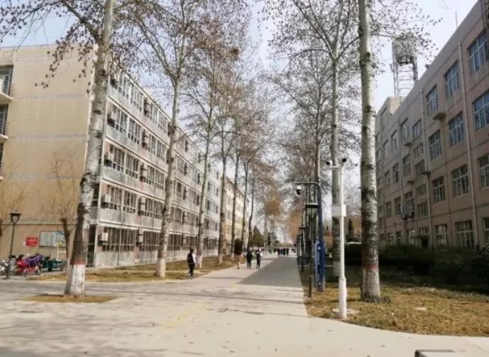 想见你西南政法大学,去河北政法职业学院