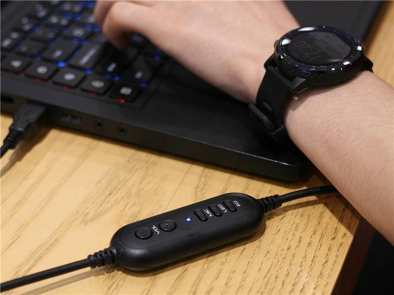 入耳式蓝牙游戏耳机gx05,电竞g5头戴式耳机