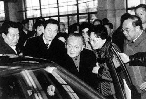 一代神车桑塔纳走遍天下都不怕,拥有桑塔纳走遍天下都不怕