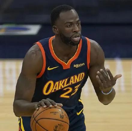 詹皇39分骑士遭47秒逆转,库里谈詹姆斯56分战胜勇士