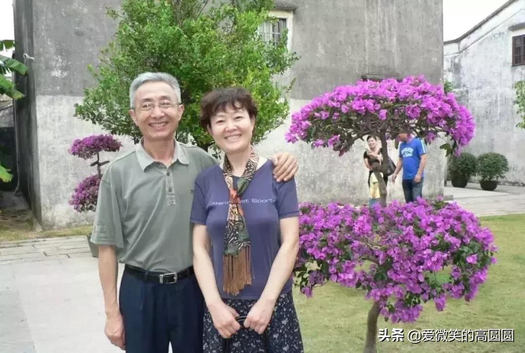 如何用一个词来高度评价一个人,如何评价一个人很优秀很有文采