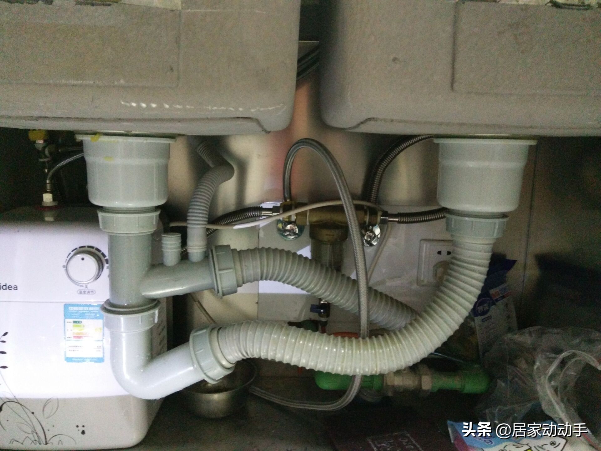 厨房水池下水不畅有什么好办法,厨房水池油污堵塞严重疏通方法