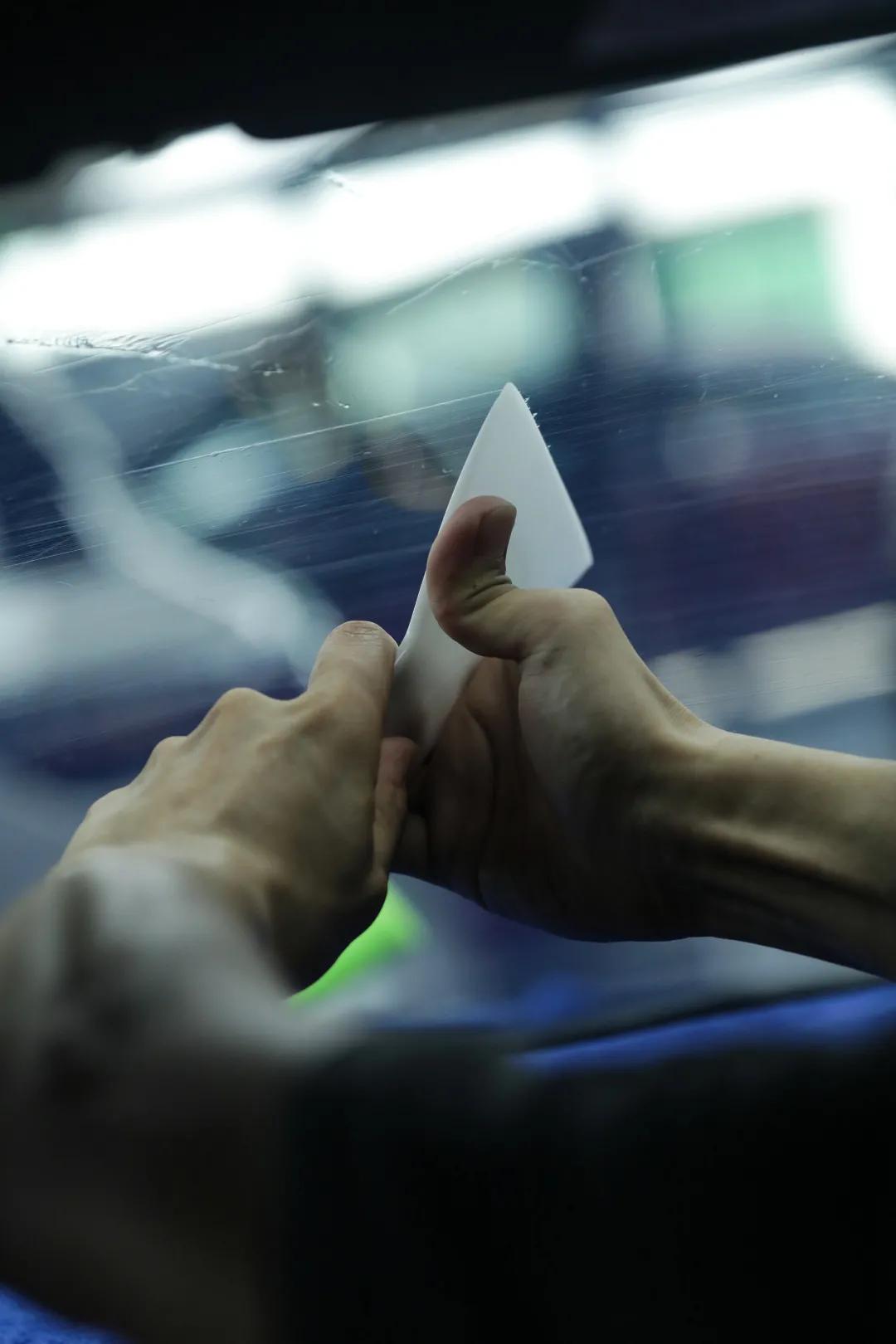 奥迪rs6贴车衣视频,奥迪rs6贴膜视频教程