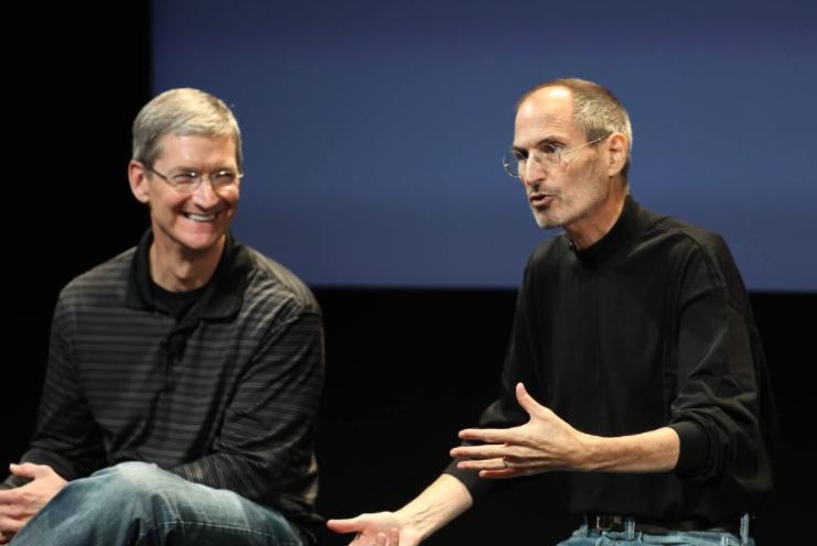 闪跌5400亿，45岁的苹果遇上“中年危机”？