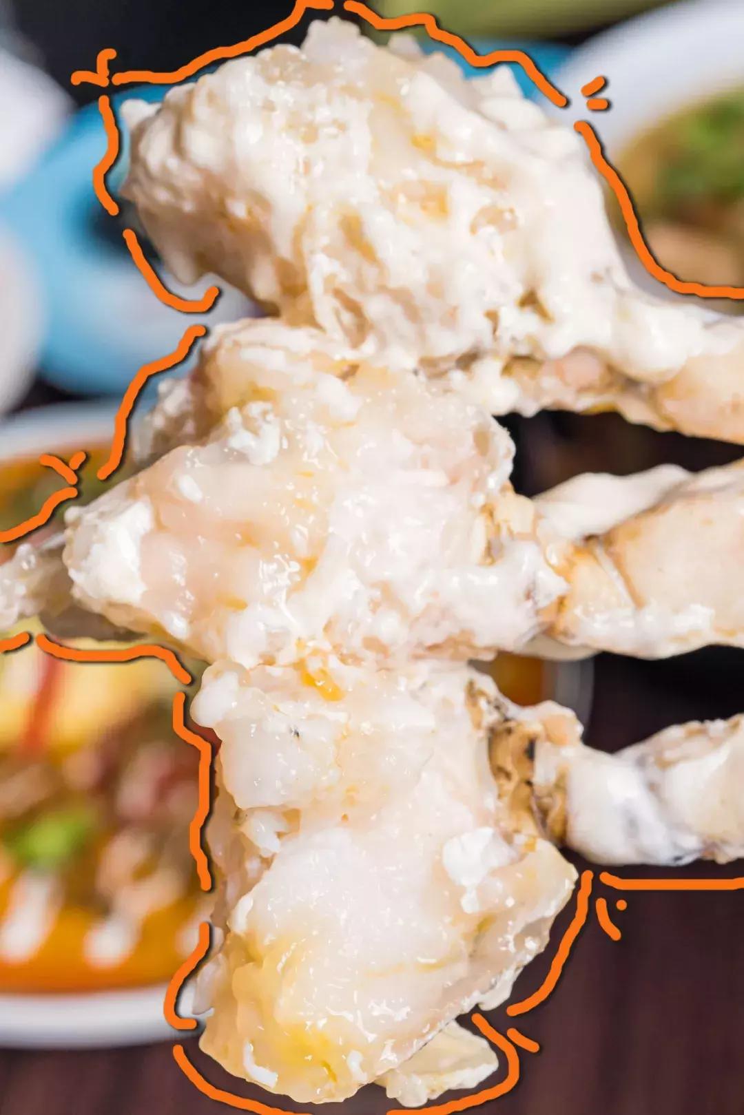 外滩惊现天价「奶盖雪蟹」，比宝马还贵