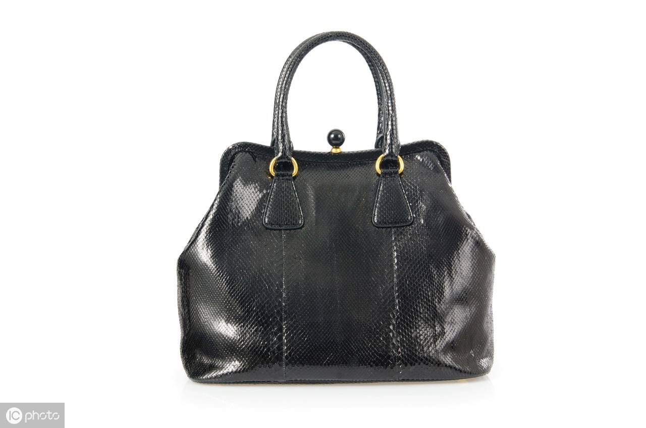 03.商品证券化：可以只买LV两个字，不买包吗?