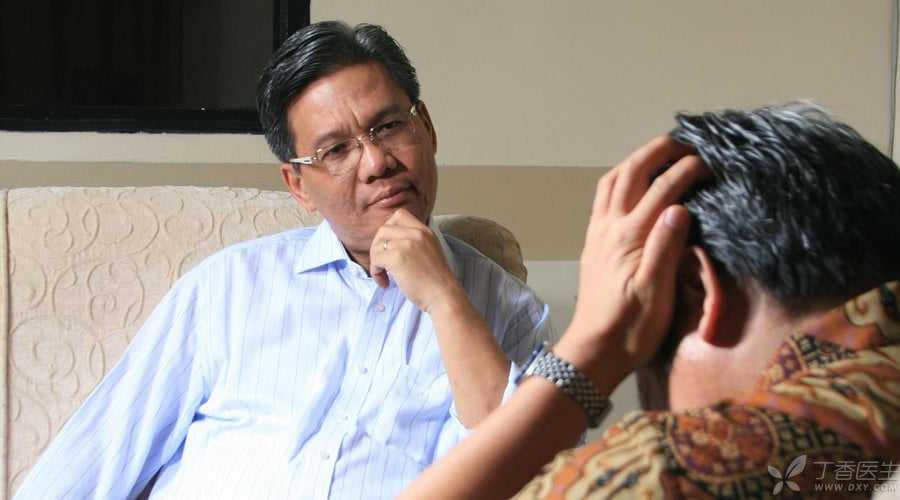 有了轻微抑郁症怎么治疗,抑郁症患者应该怎样做走出抑郁