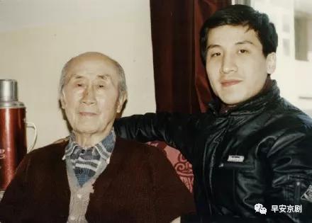 纪念敬爱的白登云先生