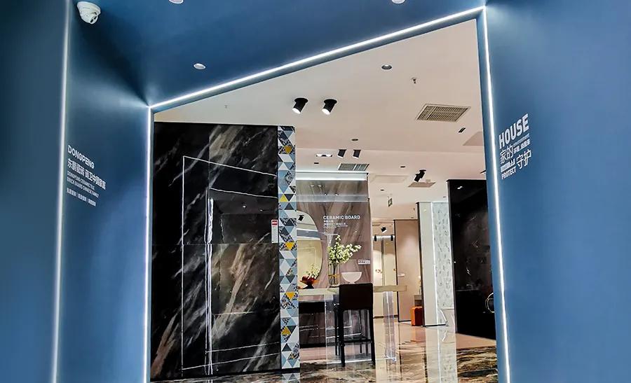 东鹏整装卫浴店面装修布置图,东鹏瓷砖门店空间设计