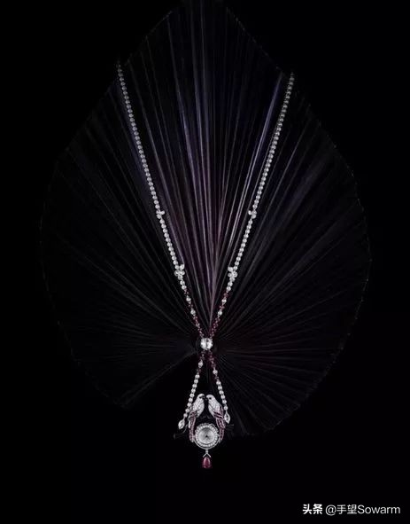 卡地亚翡翠皇冠刘嘉玲,刘嘉玲卡地亚手镯