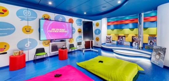 msc华彩号登船视频,msc华彩号的船身