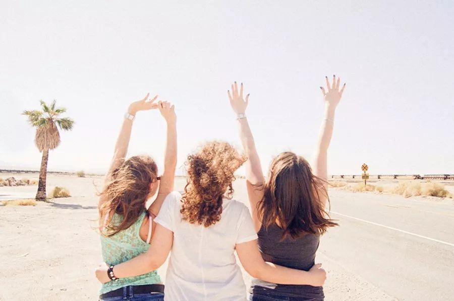 40岁女人经期短经量少,经期量少喝什么促进排血