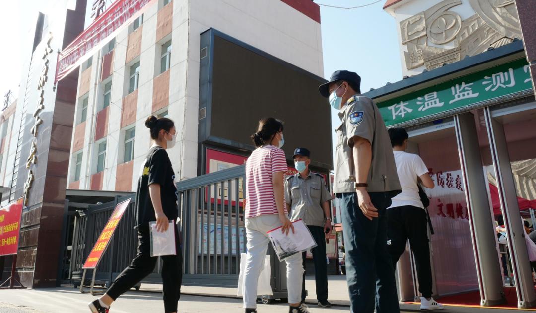 直击中考现场追梦的少年们加油,直击2023高考现场山西太原直播