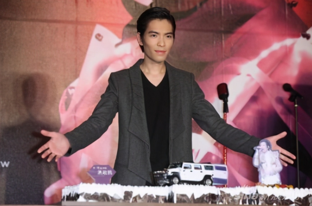 撞脸的明星都是双胞胎吗,娱乐圈里撞脸最多的女明星