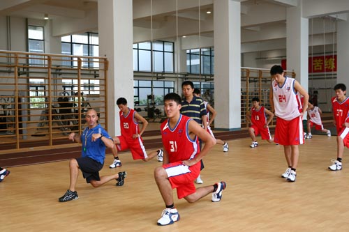 篮球明星都是如何训练的,篮球明星的训练方法