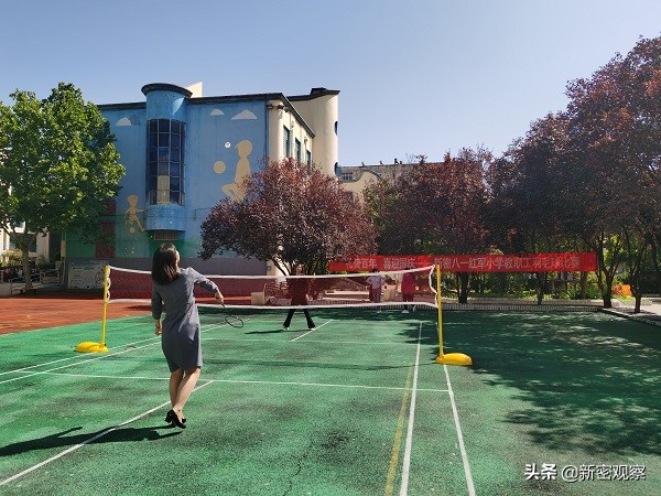 红军小学羽毛球,七一小学拔河