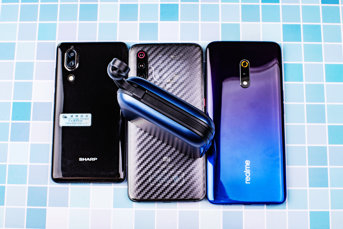 出国游带什么移动电源？IDMIX大麦三合一超级旅行充，一个够了