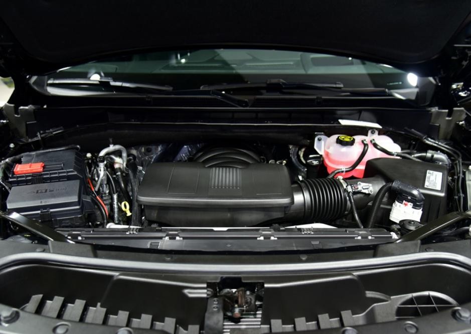 将粗犷进行到底,GMCYUKON配齐6.2LV8、电磁悬架和限滑差速