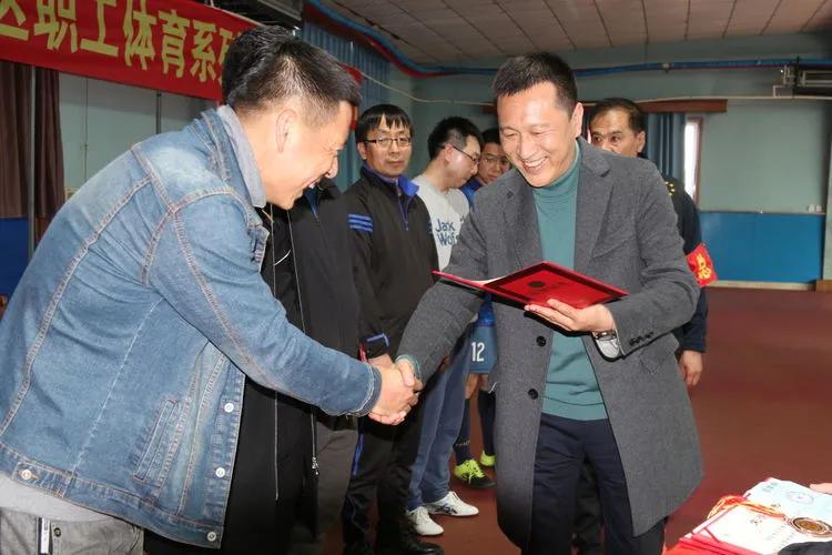 新抚区总工会：举办庆祝中国*产党共**成立一百周年·体育系列活动（乒乓球赛）