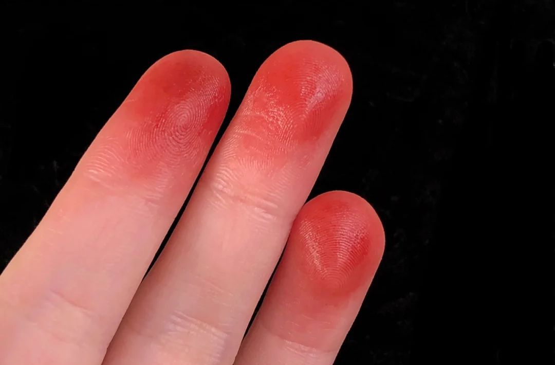 阿玛尼口红色号效果图,阿玛尼口红色号介绍图片