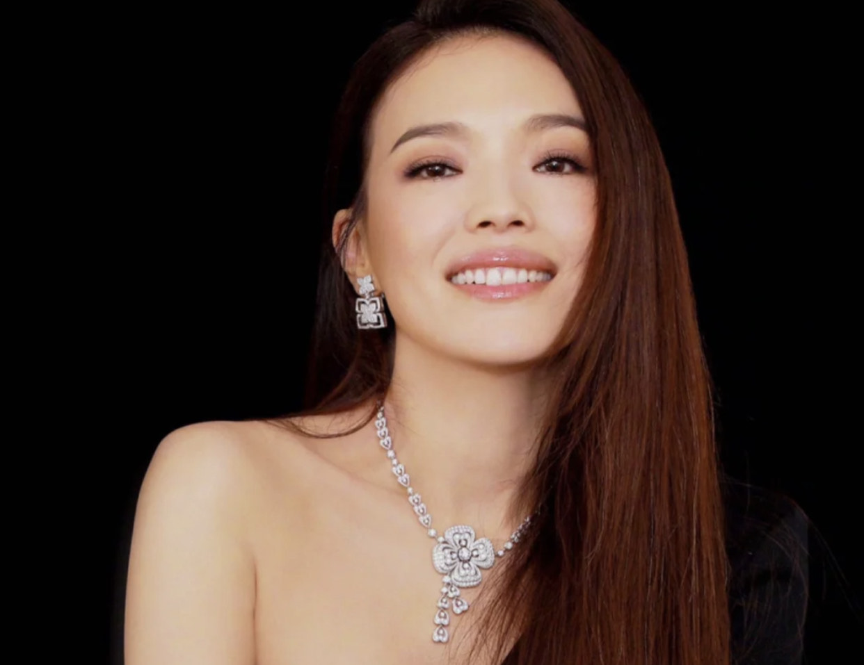 改善方脸脸型提升颜值小技巧,方脸中短发怎么扎好看简单气质