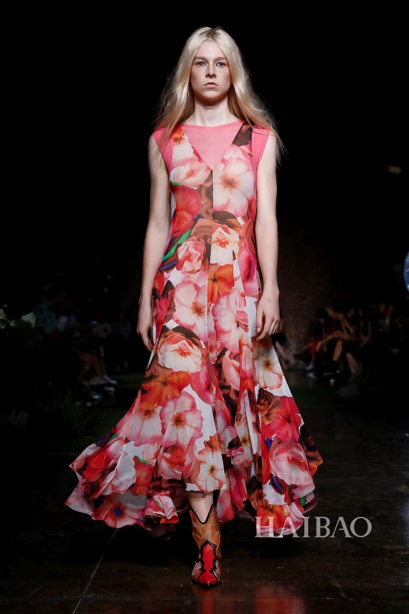 msgm女装20年新款,意大利潮牌msgm格纹收腰设计