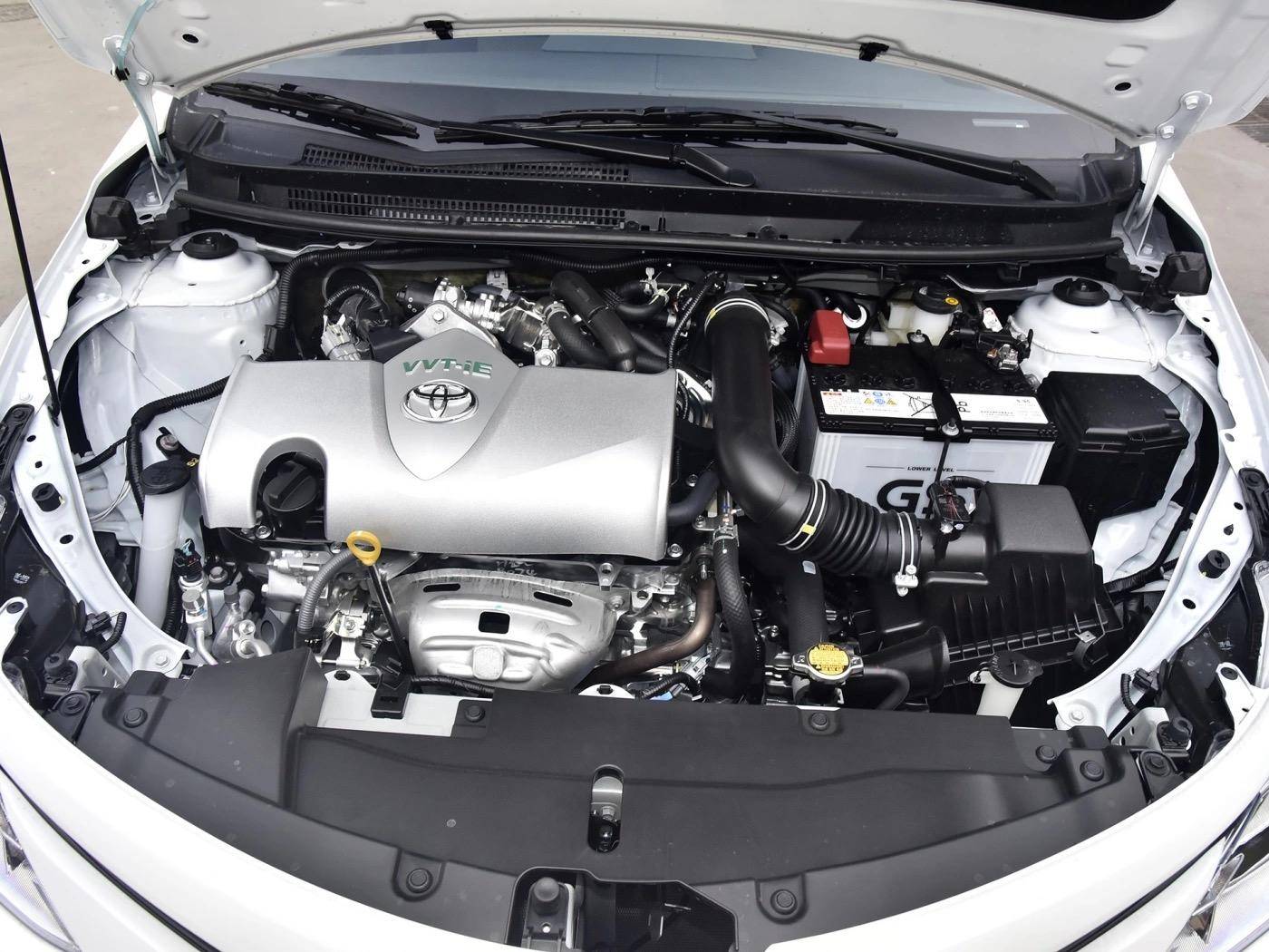 丰田最便宜的手动挡轿车,丰田最低价位的自动挡轿车