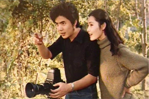 30岁主持春晚,丈夫是国家一级演员,演啥像啥,却少有人知道她