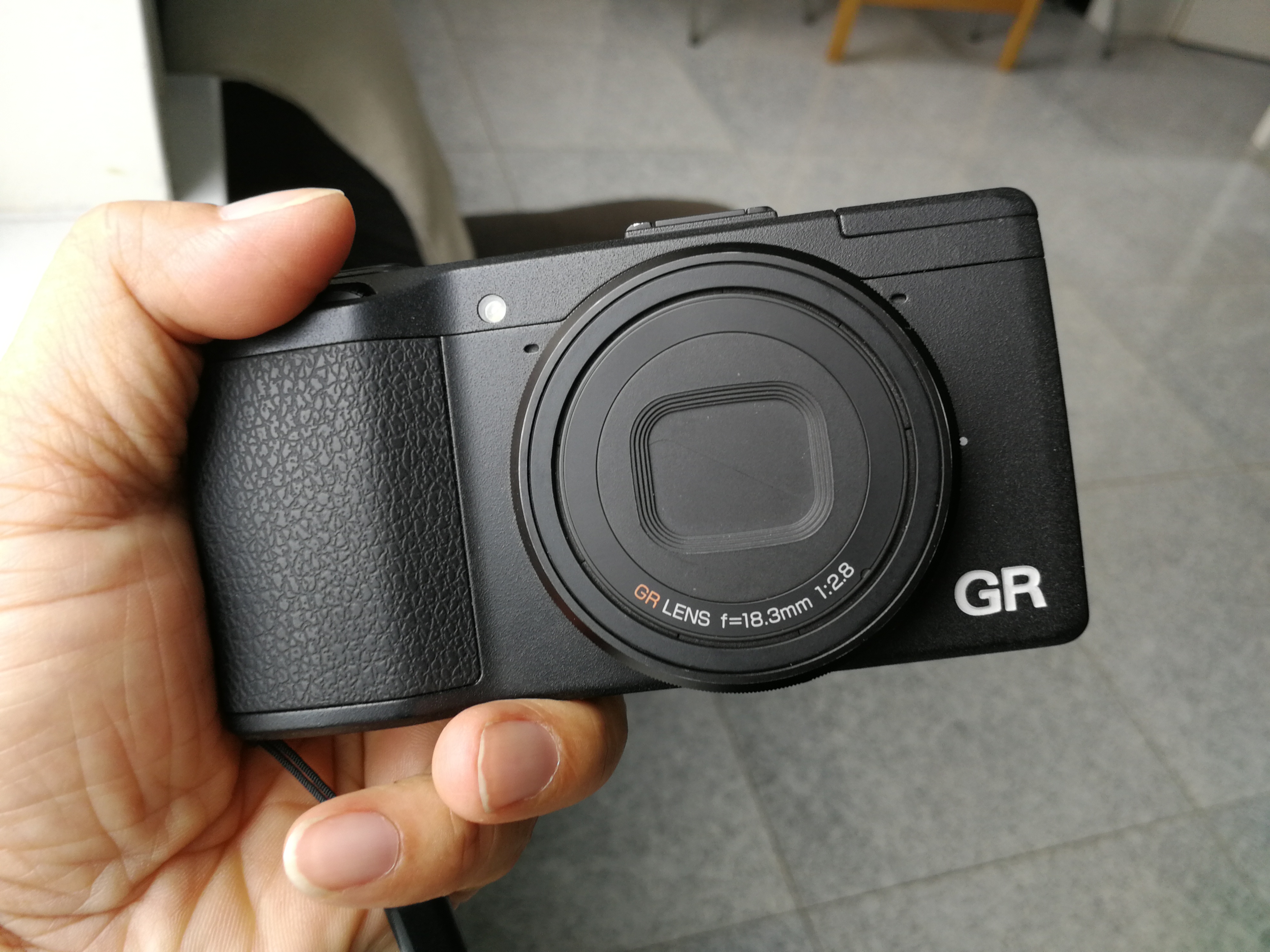 不要被器材左右，我们追求的终究还是摄影的精髓：理光GR（上）