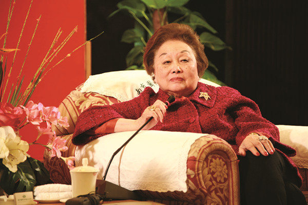 飞虎队陈纳德陈香梅,美国飞虎队队长陈纳德老婆是谁