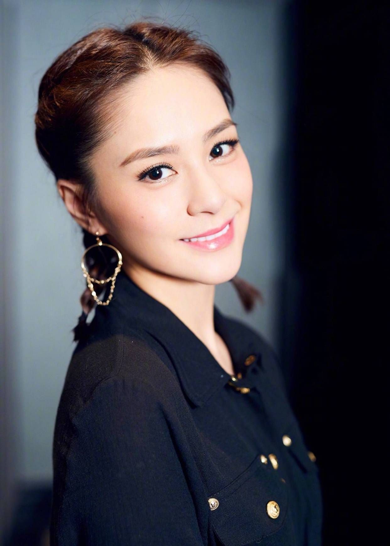 细究阿娇赖弘国分居原因，无子或是关键，女方“看不上”早有端倪