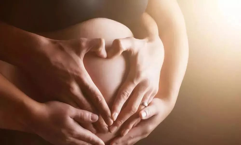 孕中期晚上睡觉宫缩怎么办,孕中期频繁假性宫缩怎么办