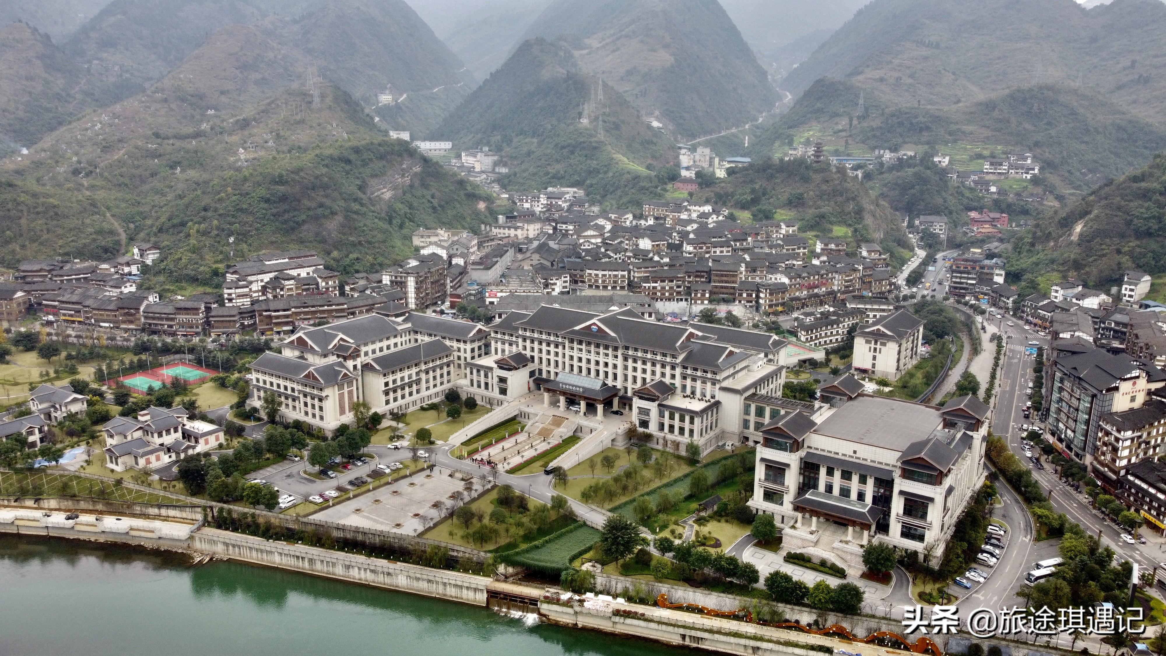 茅台镇能买到1499飞天吗,茅台镇和飞天茅台有什么区别