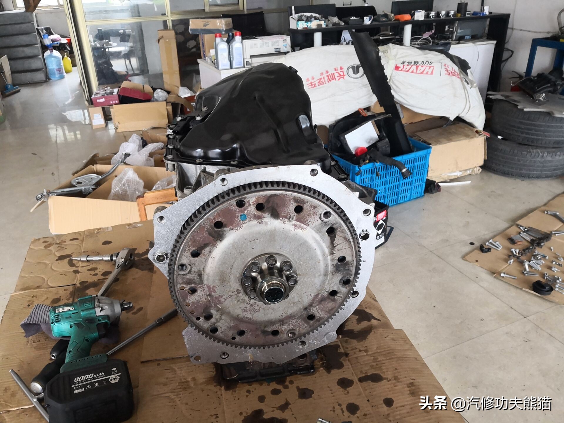 2013奥迪a4l烧机油怎么解决,奥迪a4l哪一款开始烧机油不严重