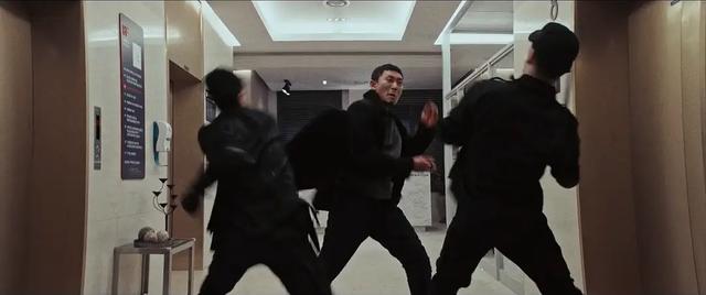 韩国电影真敢曝光，深夜出行的单身女孩，让我看得后背发凉