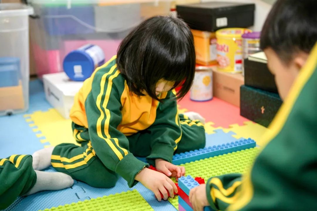 鍥犱负浼欓鑰屽嚭鍚嶇殑瀛︽牎,鍥犱负缇庨鐏殑瀛︽牎