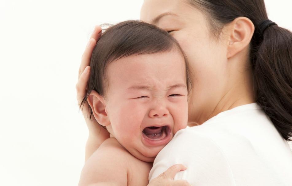 一岁宝宝特别黏妈妈爱哭怎么办,一岁半宝宝特别粘妈妈哭闹怎么办