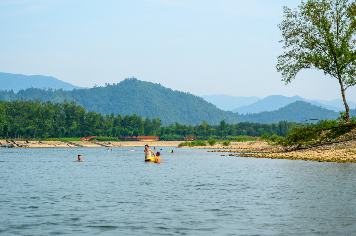 楠溪江漂流美景,楠溪江风景竹筏11月
