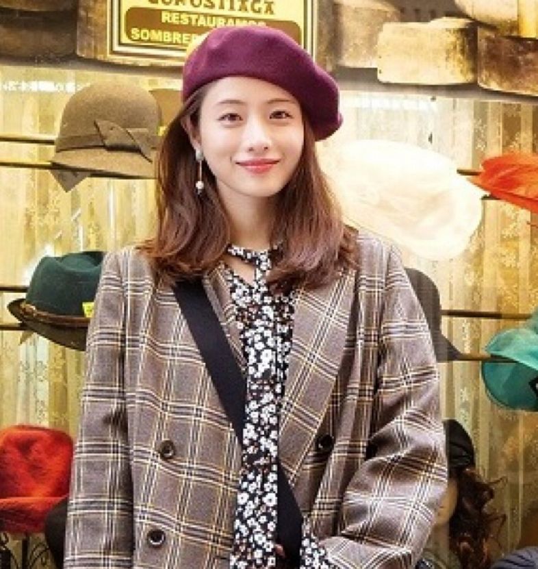 鞠婧祎同款贝雷帽戴法,鞠婧祎同款贝雷帽正确戴法