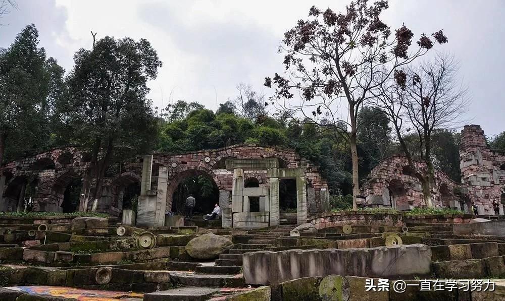 重庆：四川美术学院中国最美大学之一，去重庆旅游必打卡的校园