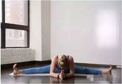 坐角式瑜伽的正确练习方法,瑜伽坐角式怎么练